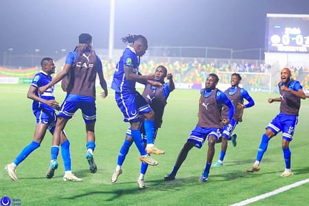 تصنيف الكاف: الأهلي صدارة رغم وداع الأبطال.. الهلال رقم 11 والمريخ 40
