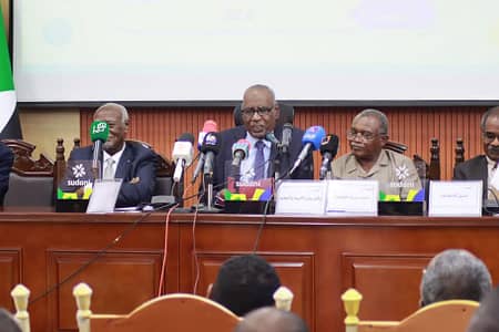إسراء حيدر تحقق المركز الأول في نتيجة الشهادة السودانية المؤجلة